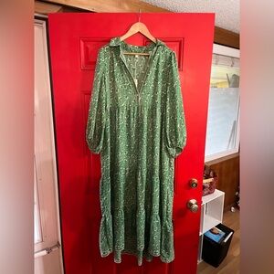 Max Studio London Green Floral Maxi Dress size Large NWT